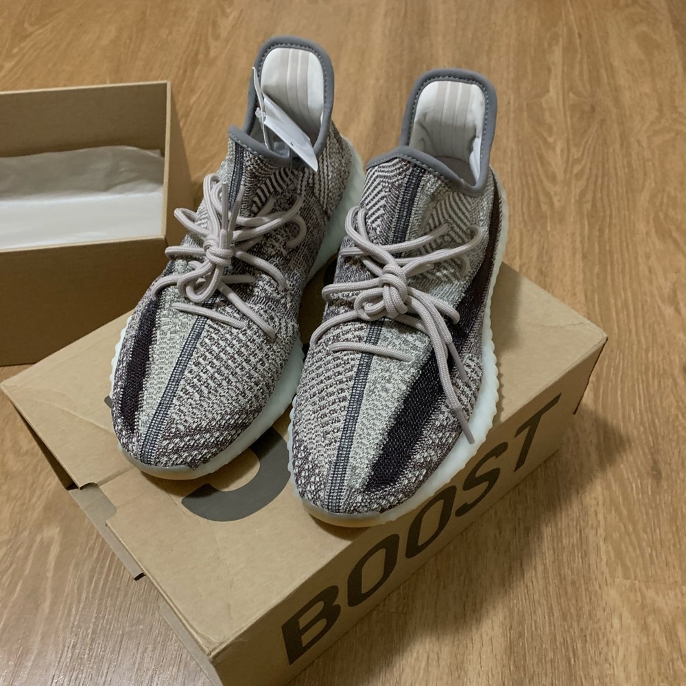 Yeezy 350 Zyon size 10.5